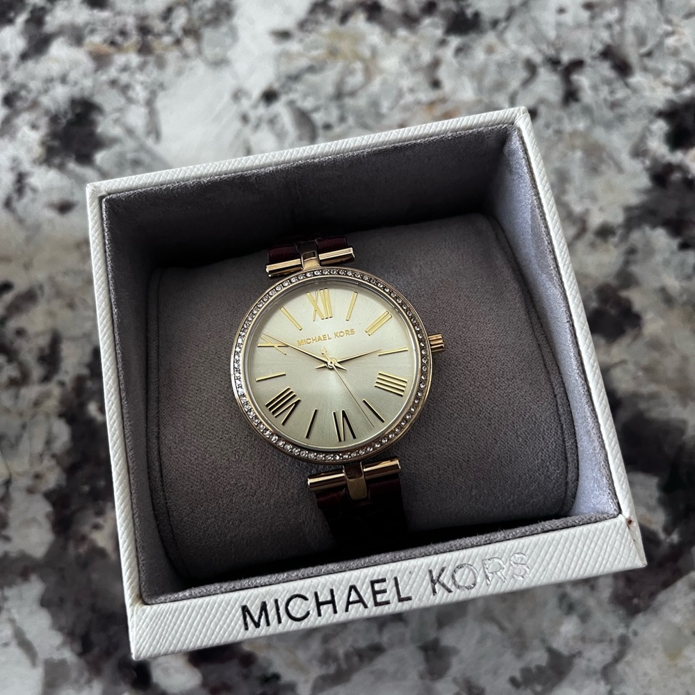 Michael Kors NWT Women's Maci Three-Hand Gold-Tone Stainless Steel Watch MK2765